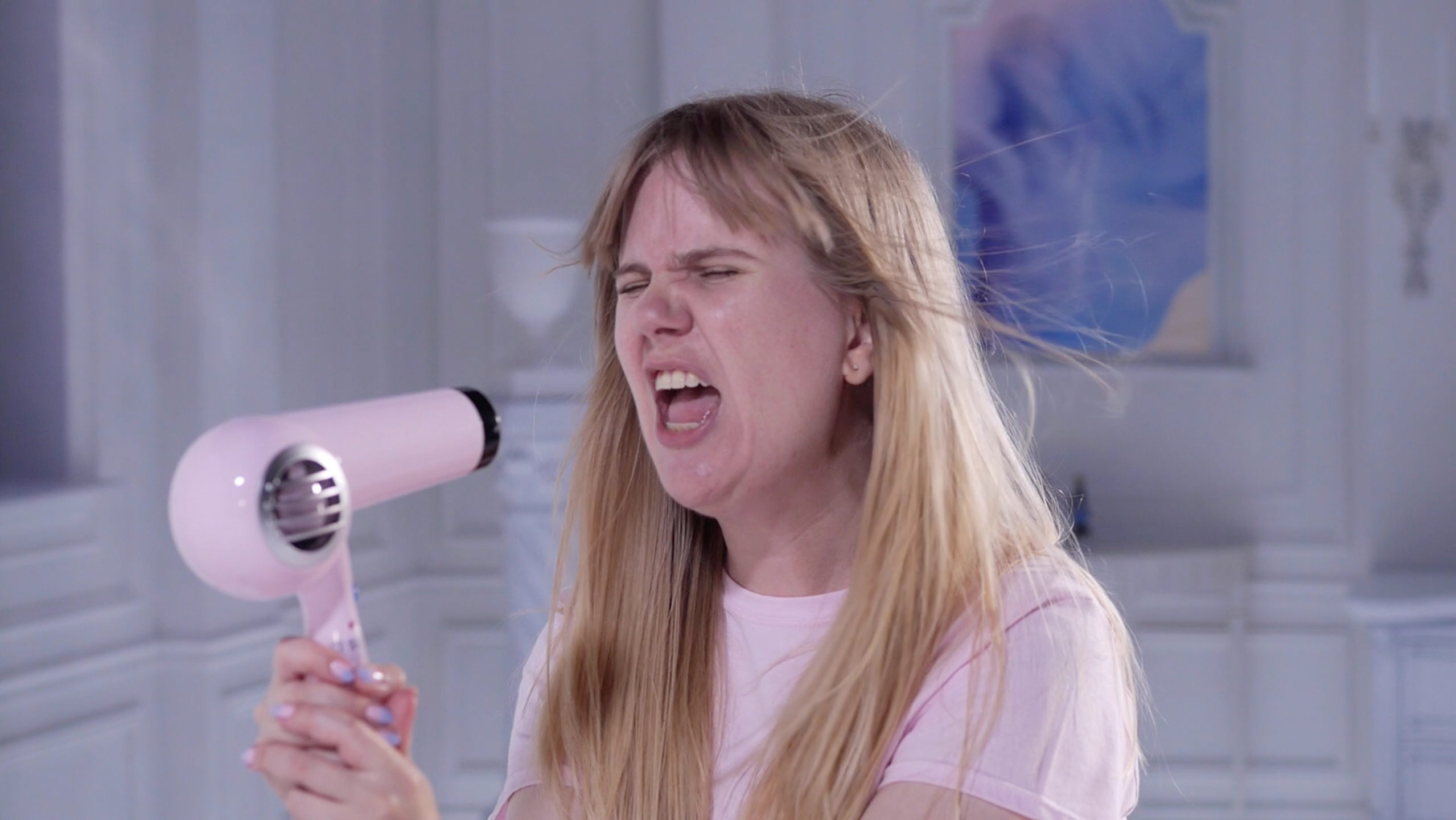 momenta-biennale-bridget-moser-every-room-is-a-waiting-room(3)