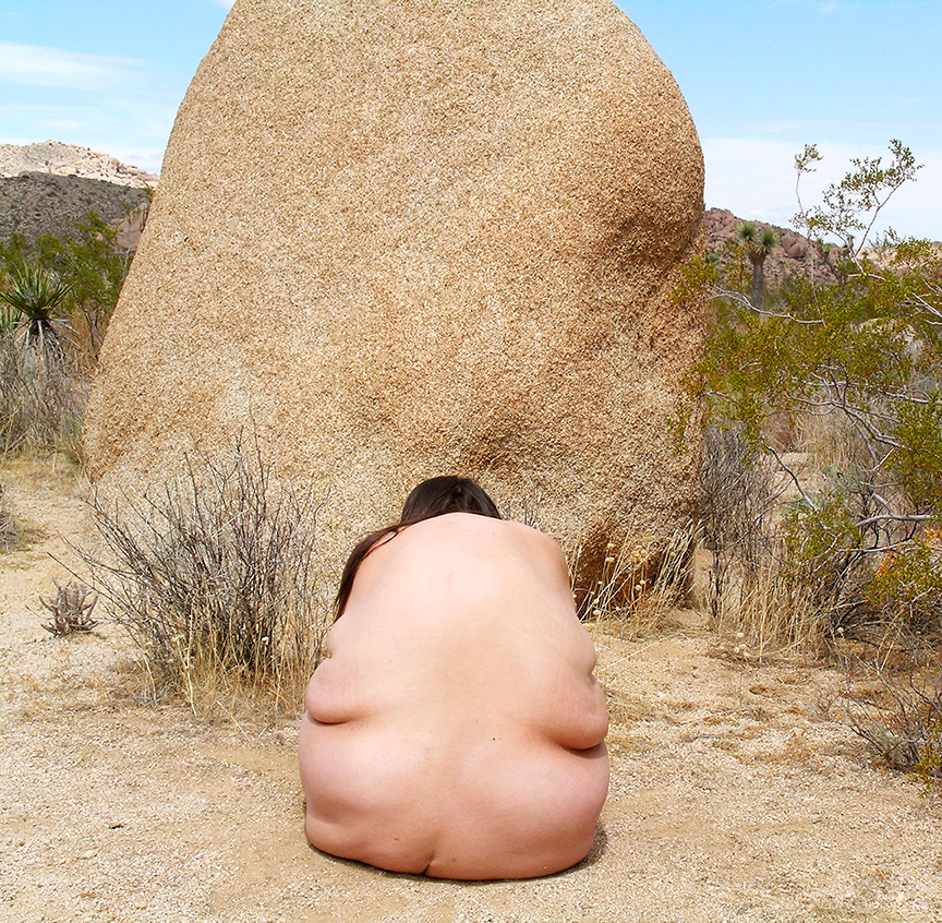 momenta-biennale-laura-aguilar-grounded-111