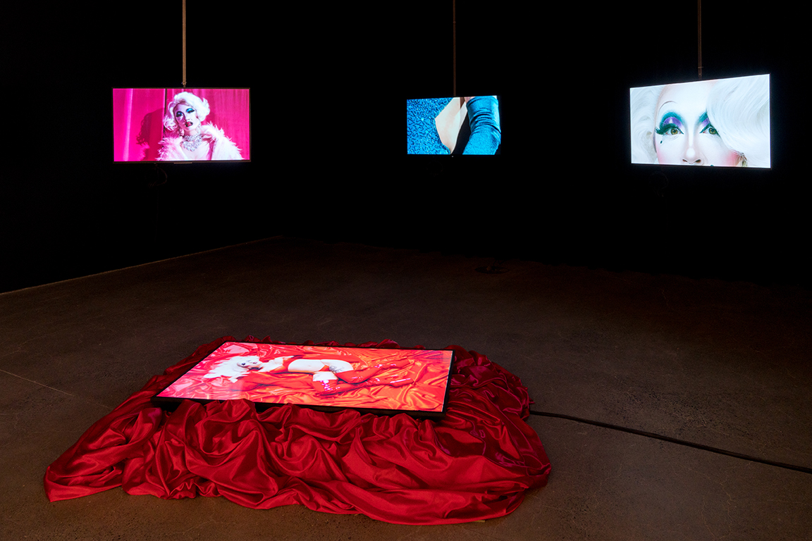 momenta-biennale-victoria-sin-narrative-reflections-on-looking