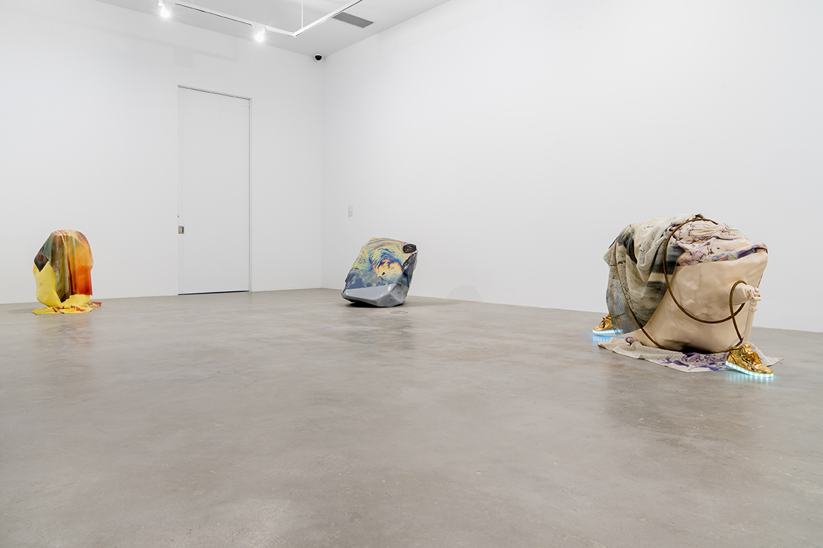 momenta-biennale-anouk-kruithof-folly-stone-wall-skimmer
