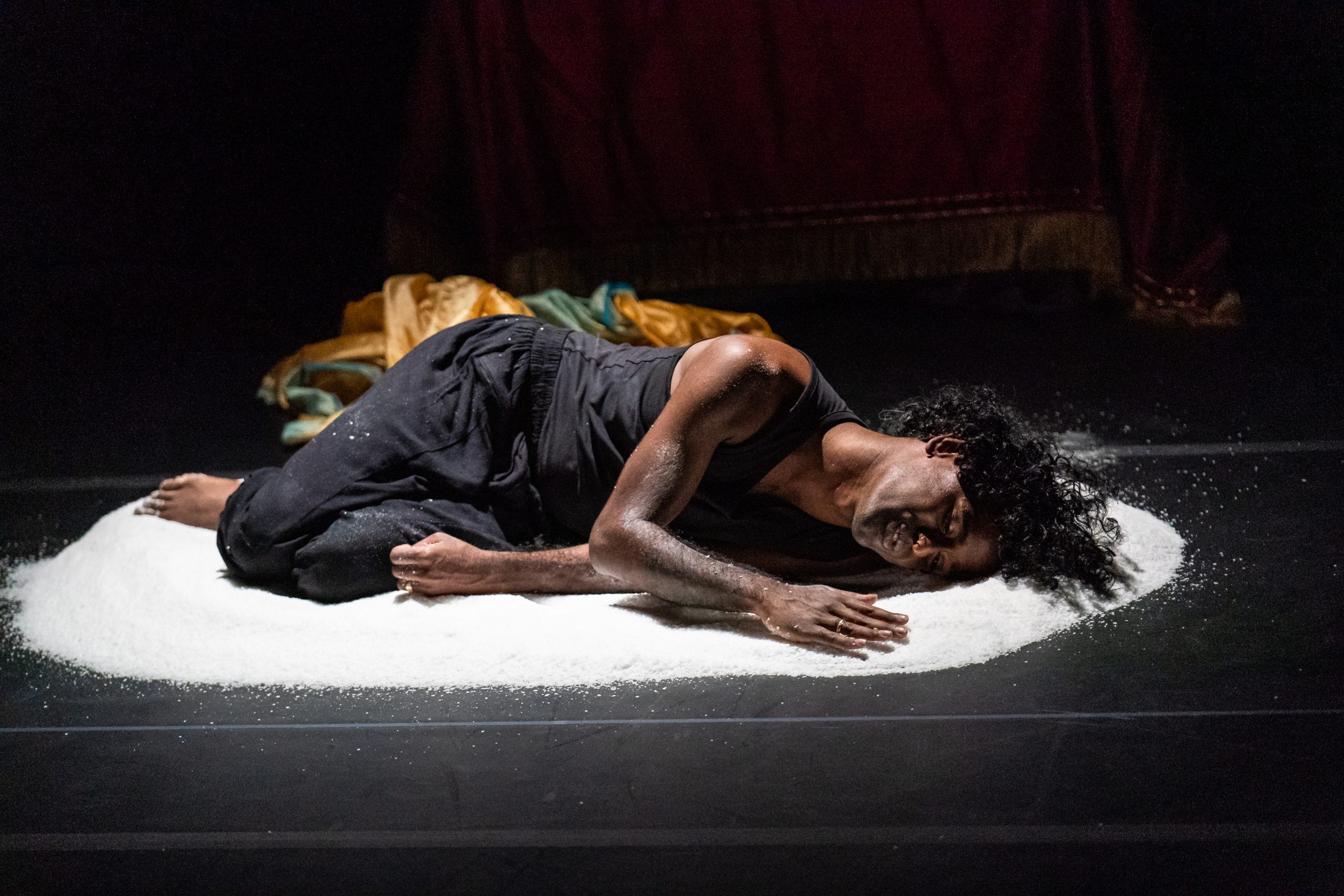 momenta-biennale-kama-la-mackerel-vanessa-fortin