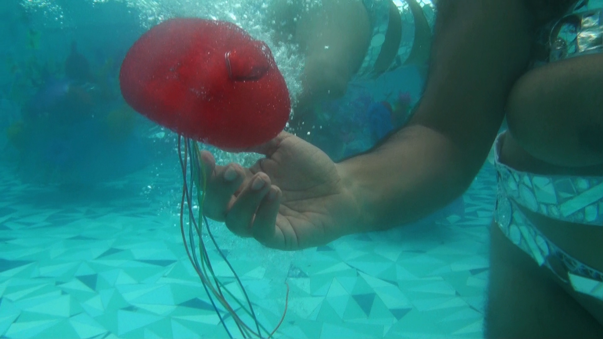 momenta-biennale-tejal-shah-between-the-waves