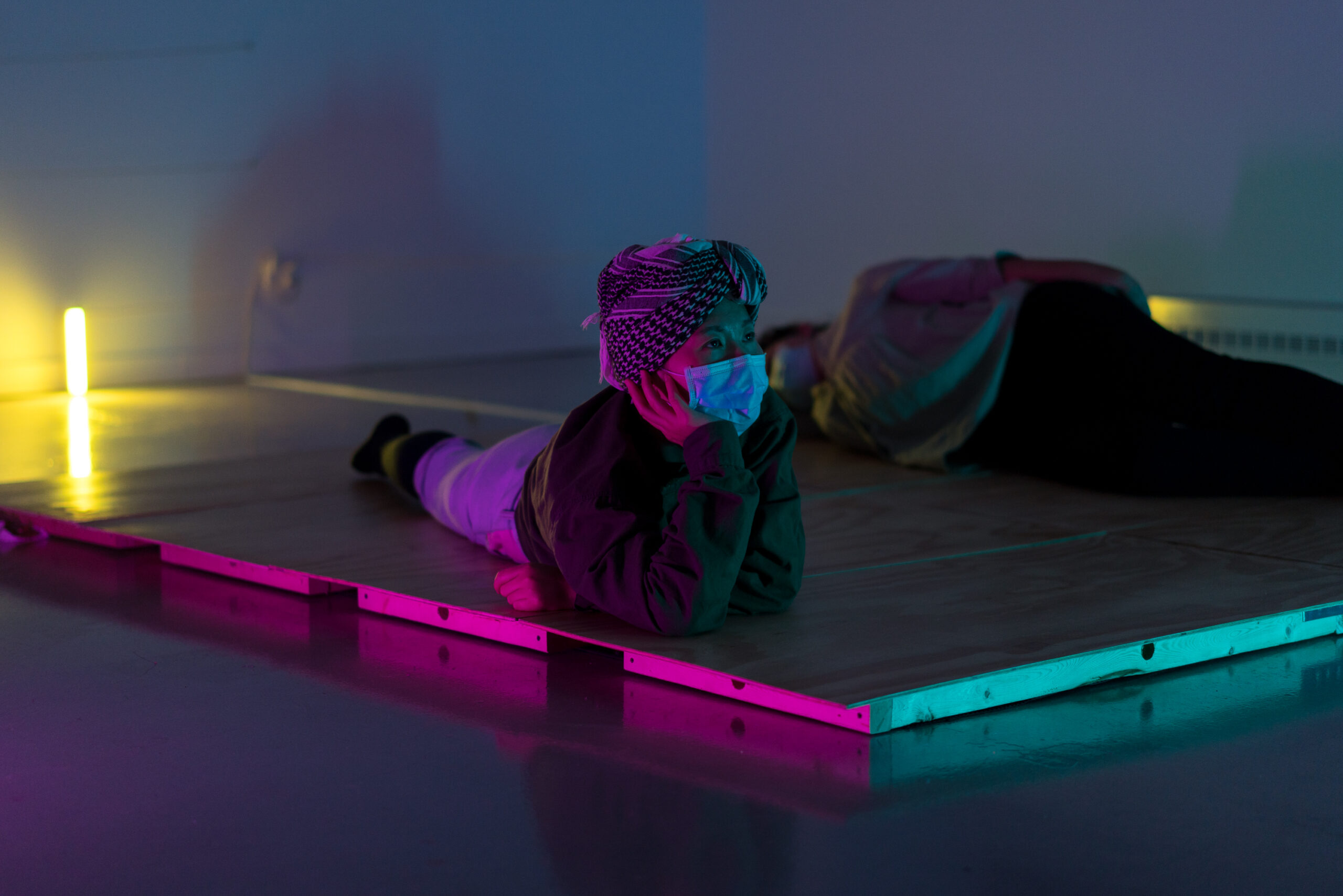 Résonances corporelles, atelier créatif et réflexif en collaboration avec l’artiste et cinéaste Victoria Catherine Chan et la Fondation PHI pour l’art contemporain dans le cadre de MOMENTA 2021. Photo : Jean-Michael Seminaro