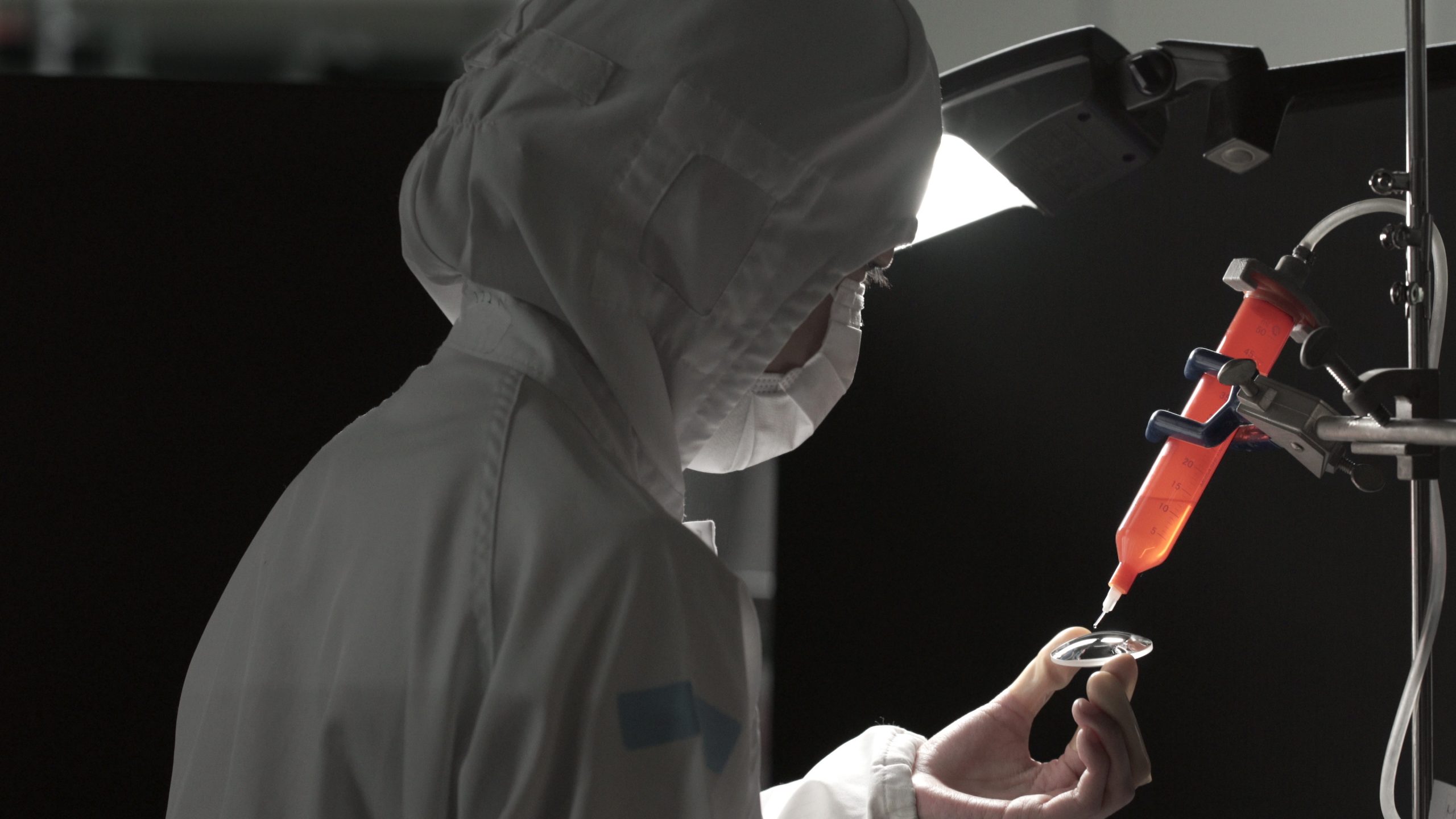 momenta-biennale-03-Carey-young