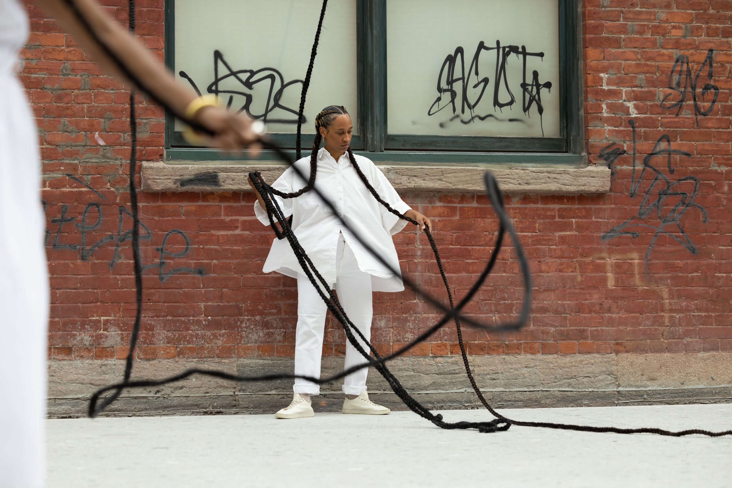 022-momenta-biennale-jeannette-ehlers-performance