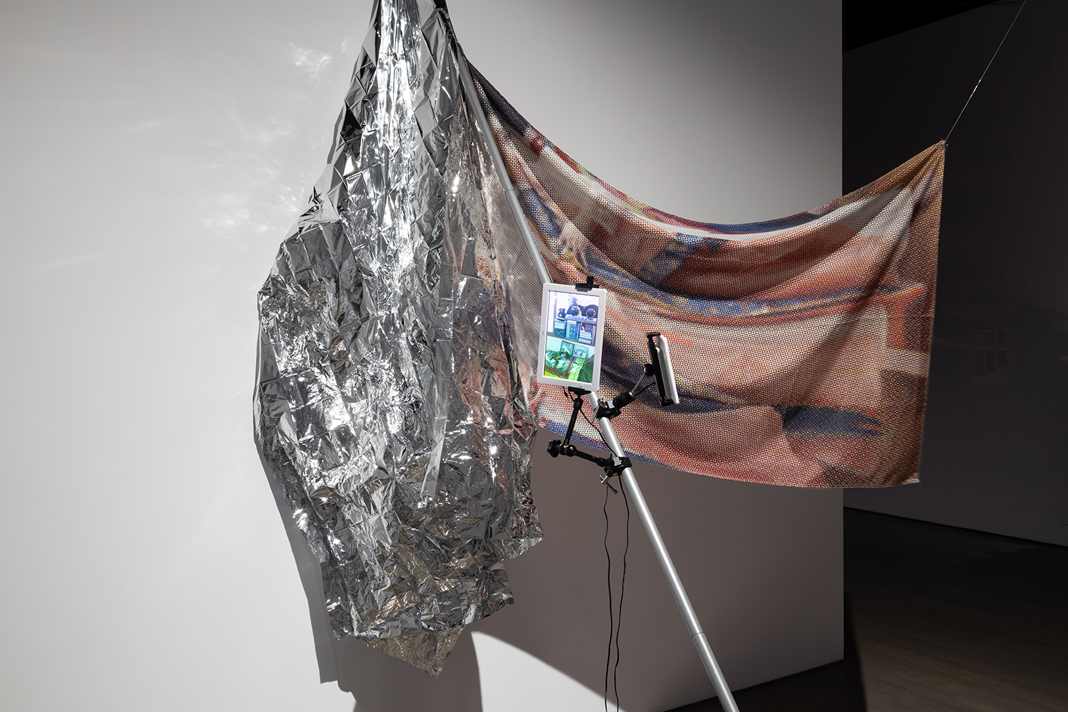 032-momenta-biennale-siren-eun-young-jung-galerie-leonard-bina-ellen
