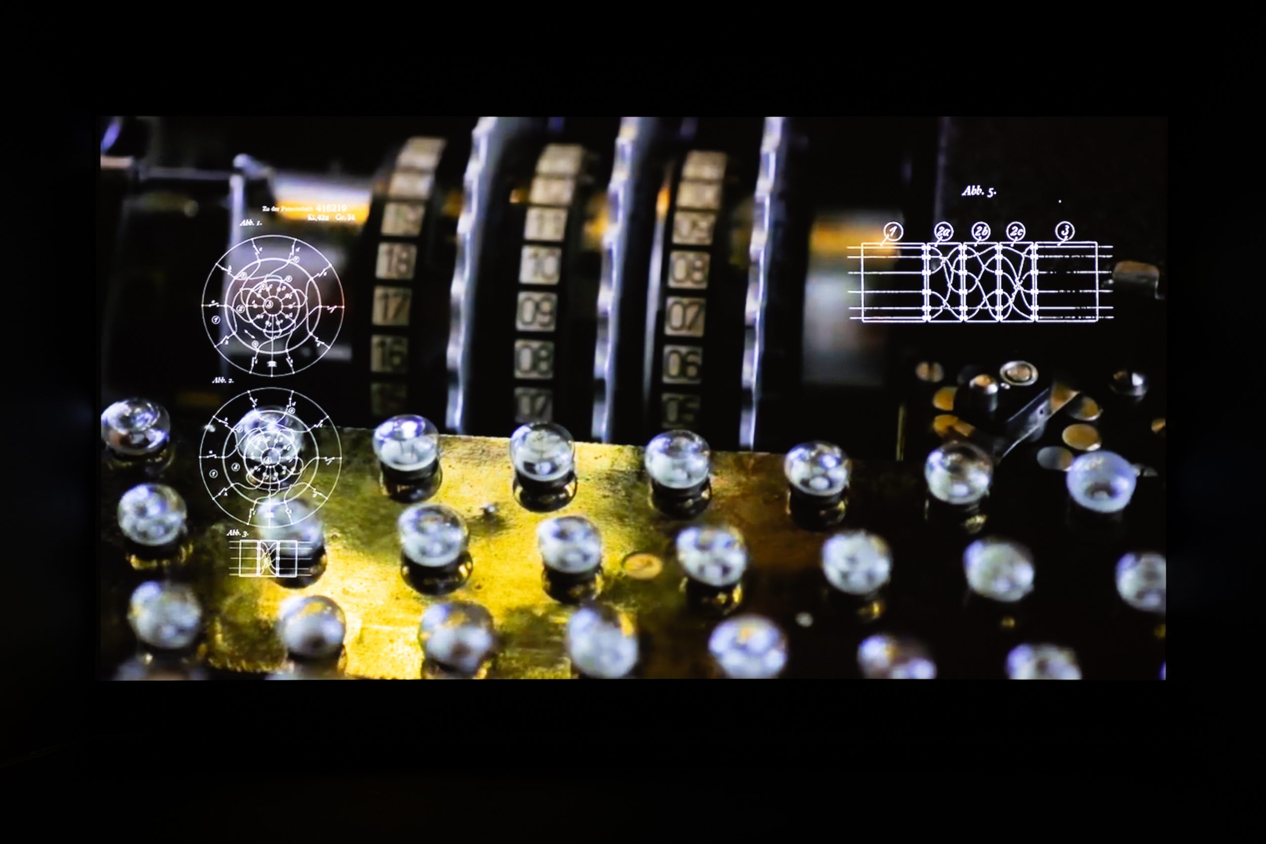 Copie de 005-momenta-biennale-lynn-hershman-leeson