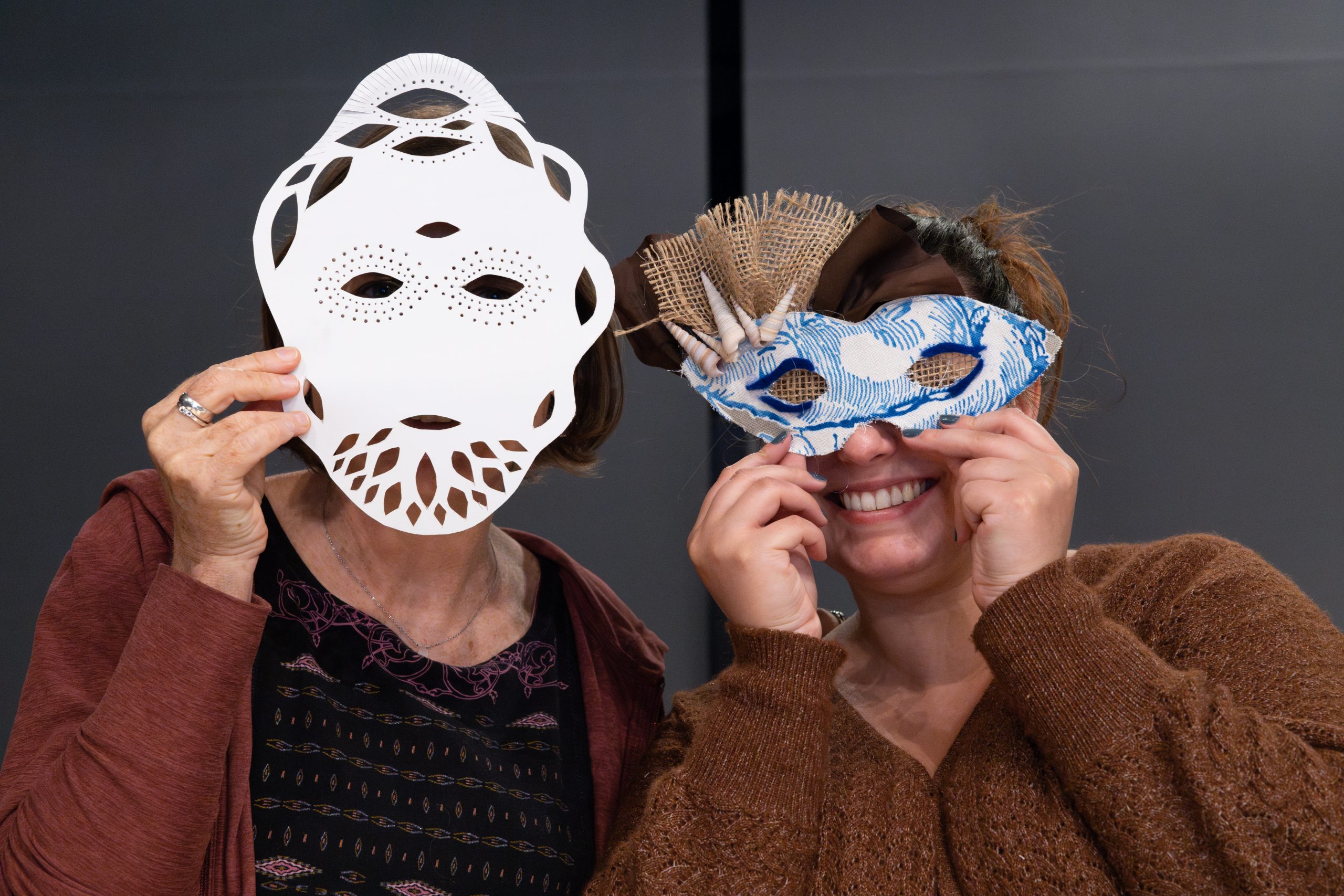 050-momenta-biennale-Au-dela du masque-Musée-McCord-stewart