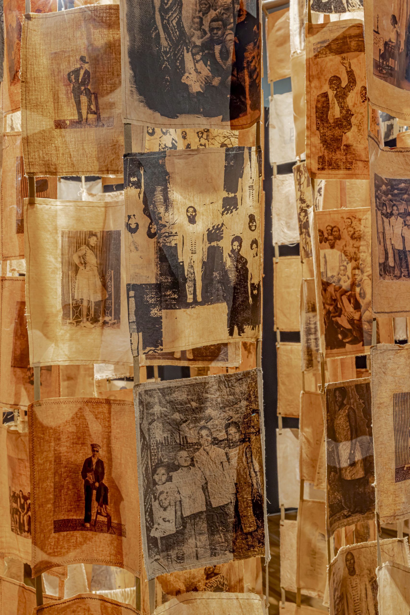 momenta-biennale-01-mallory-lowe-mpoka