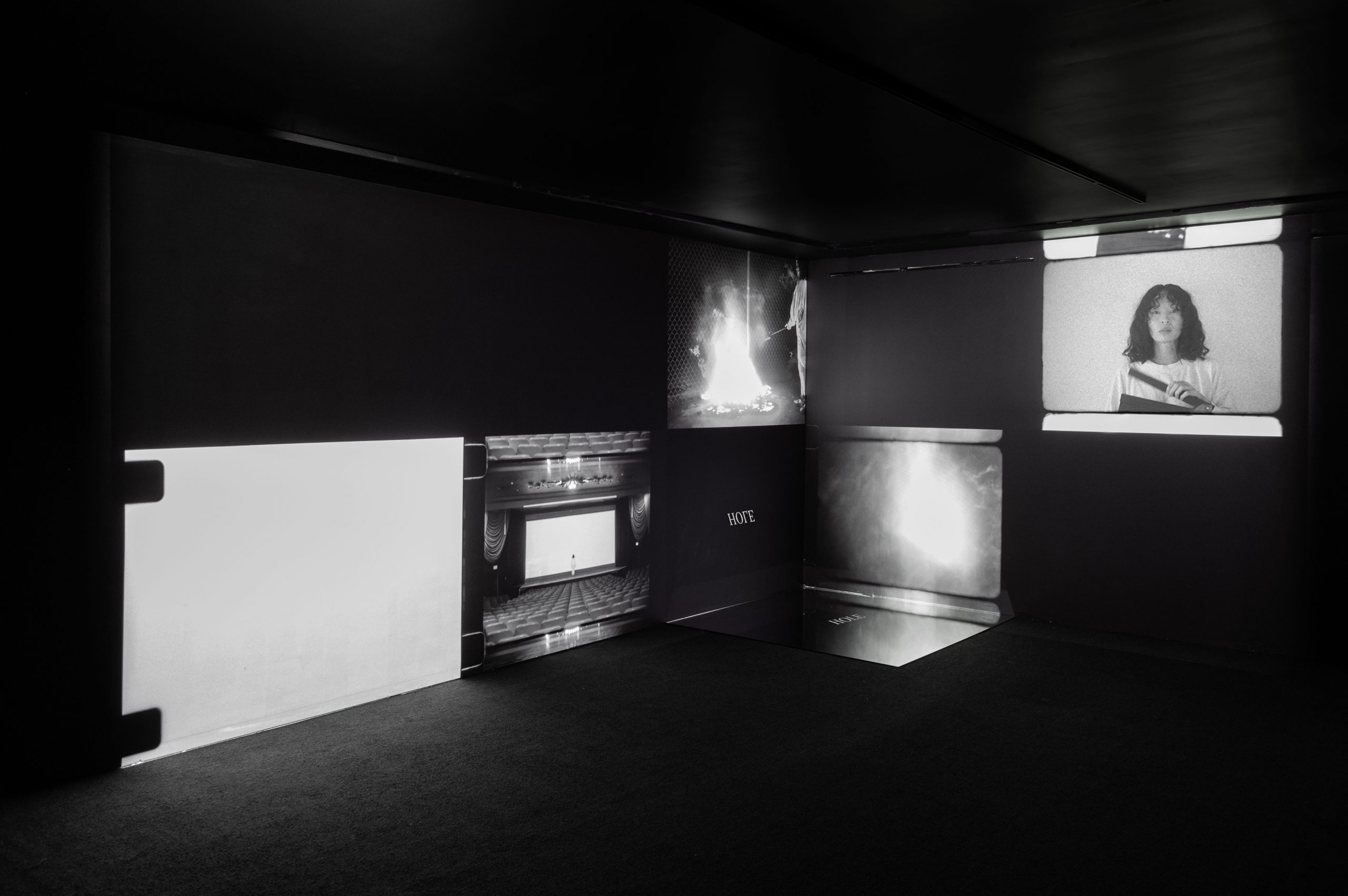 momenta-biennale-01-na-mira