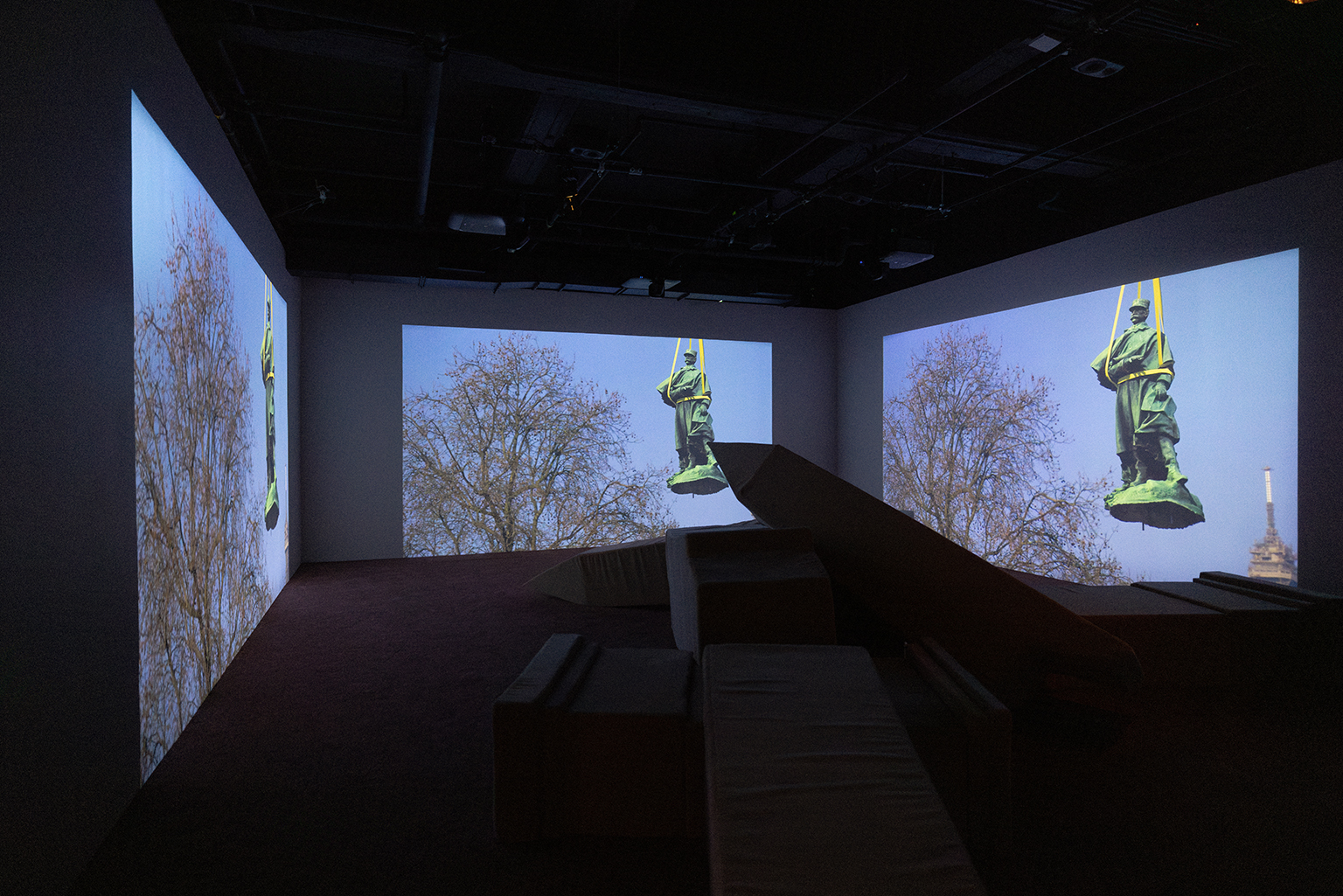 momenta-biennale-ivan-argote-2