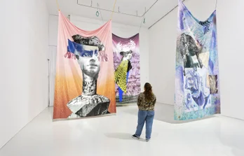 Présence, réalité, «queeritude» et exagérations dans les musées d’arts et les fondations